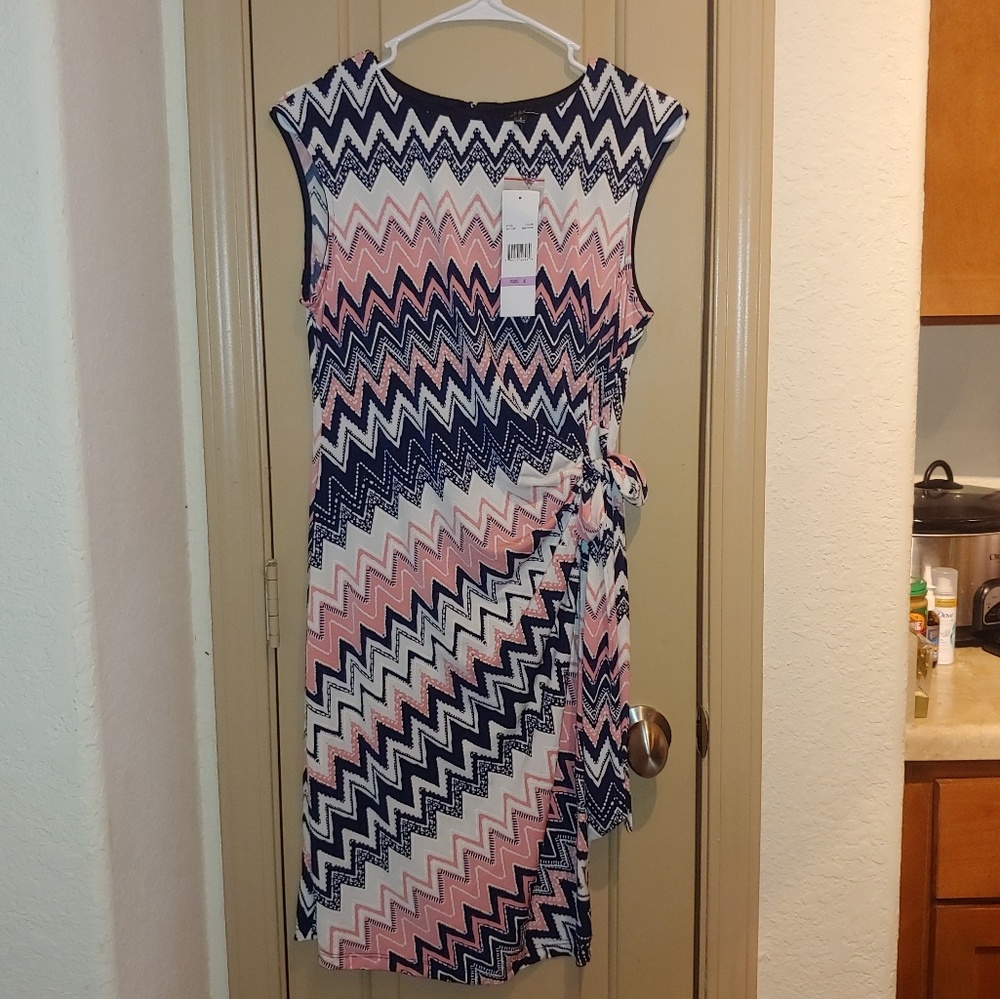 R & K Classy Dress, size 6